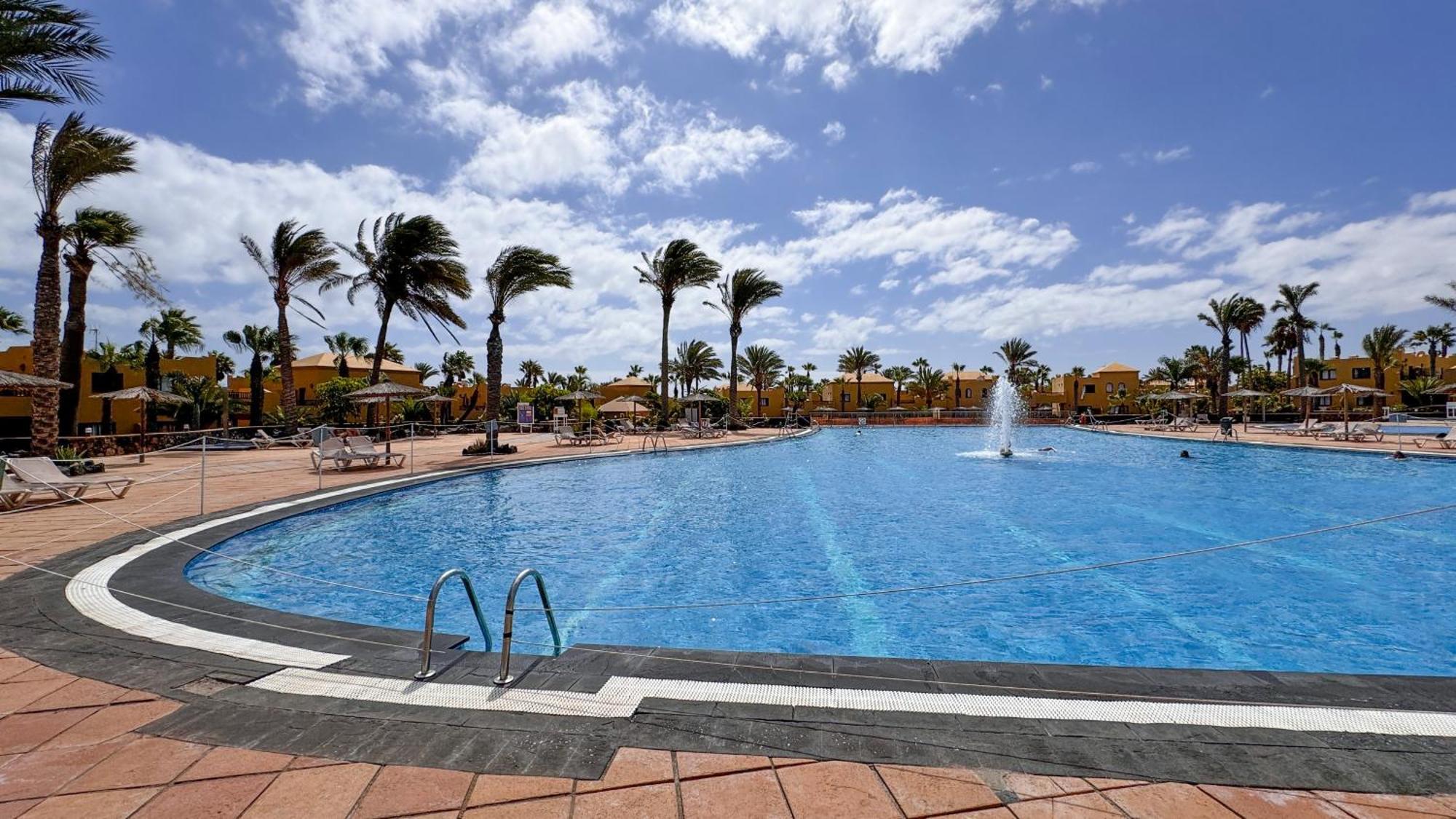 コラレホ Golden Dream, Swimming Pool And Parkingヴィラ エクステリア 写真